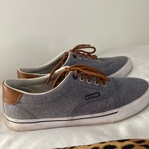 tommy hilfiger shoes